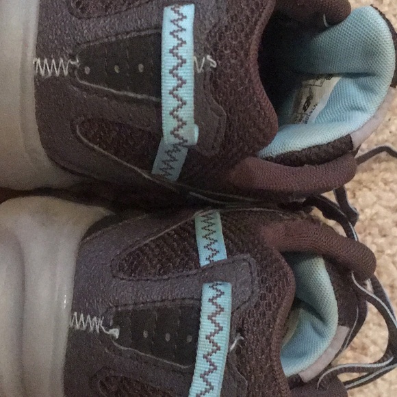 Blue Running shoes. - Picture 3 of 6